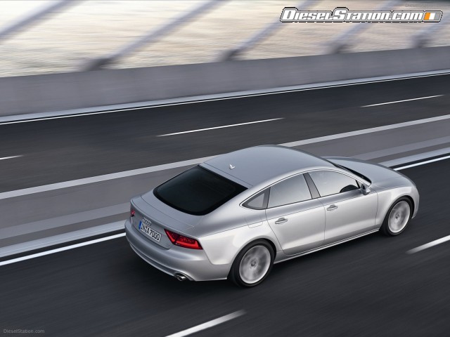 Audi-A7-Sportback-2011-14.jpg