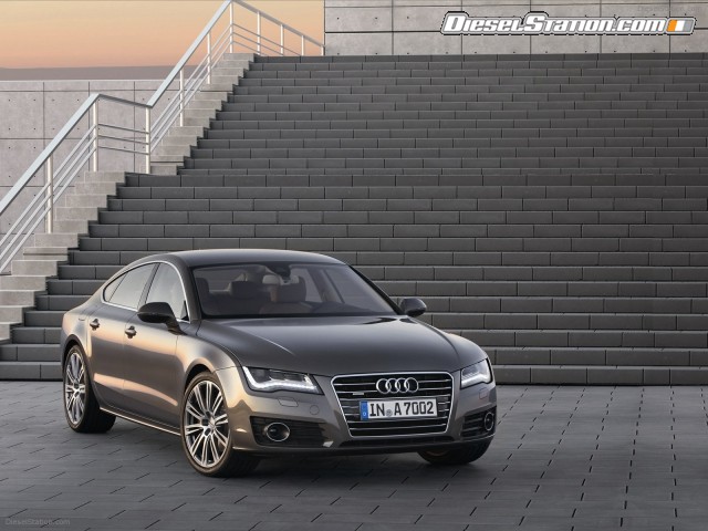 Audi-A7-Sportback-2011-27.jpg