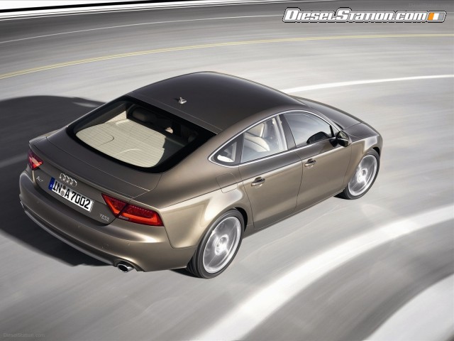 Audi-A7-Sportback-2011-30.jpg