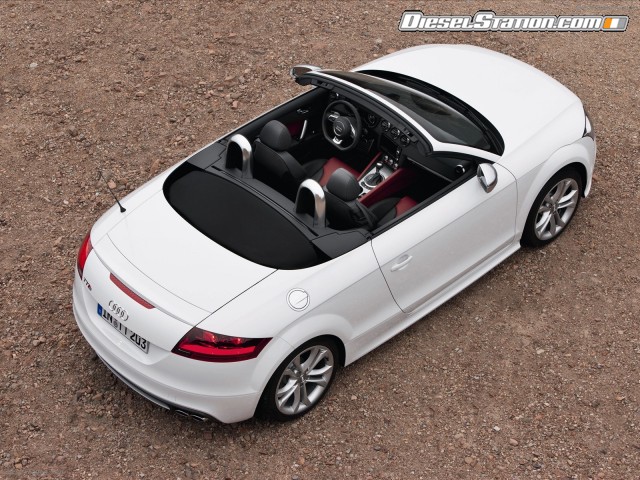 Audi-TTS-Roadster-2011-07.jpg