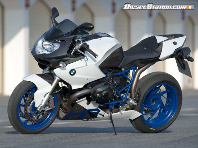 2010 BMW HP2 Megamoto