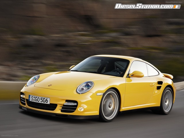 2010-Porsche-911-Turbo-05.jpg