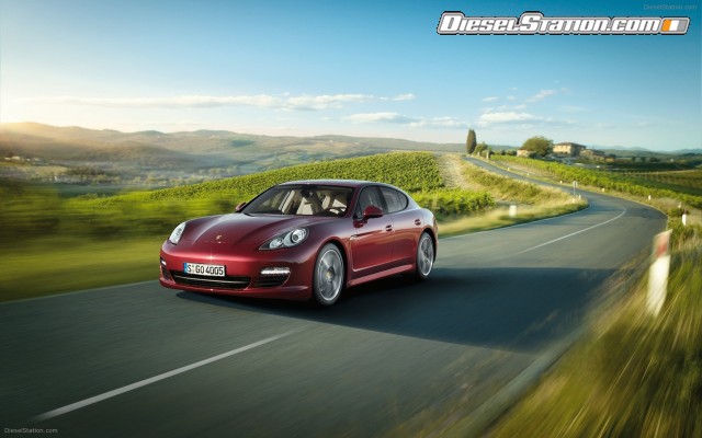 PORSCHE