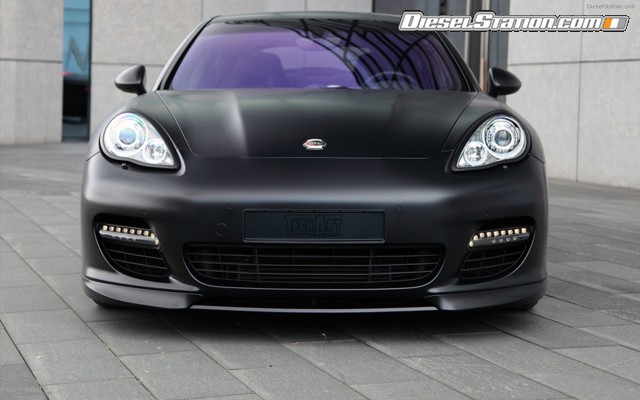 PORSCHE