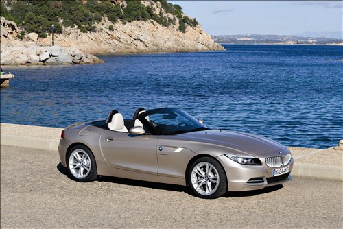 2010 2010-BMW-Z4-car-wall