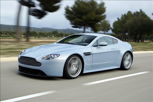 Aston Martin V12 Vantage RS Concept Car Wallpapers