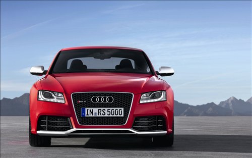 Audi RS 5 2011 Car Wallpaper