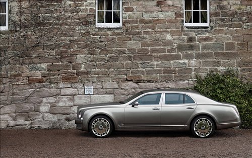 2010 Bentley Mulsanne debuting