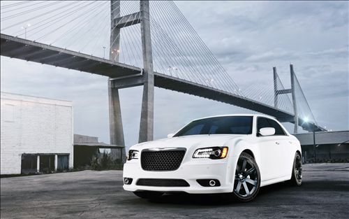 Chrysler 300 Srt 8. Chrysler 300 Srt8.