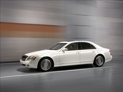 Maybach unveiled at the Detroit Auto Show 2009 – The Maybach 57 S: luxury 