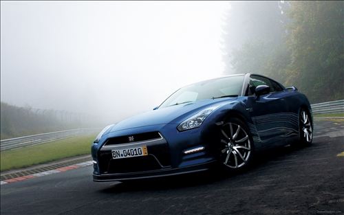 Nissan GT-R 2013