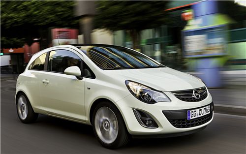 Opel Corsa 2011 features the new Corsa ecoFlex 1.3 CDTI 95 hp engine with 