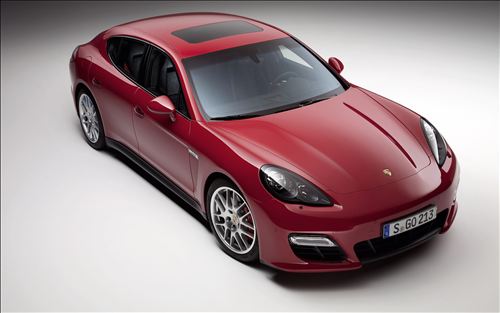 Porsche Panamera GTS 2012