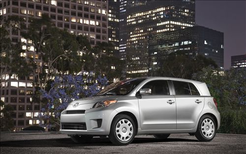 Scion xD 2011