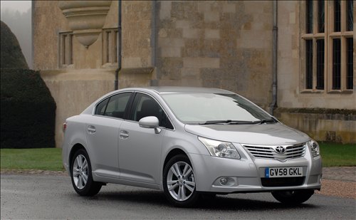 Toyota-NEW-AVENSIS-car-pics.jpg