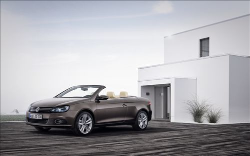 Volkswagen EOS 2011 will make its public debut at the LA Auto Show in 