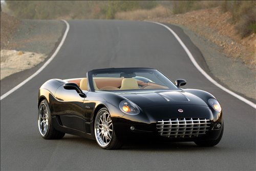 Whereas the silver coupe is based of 2009 Corvette Z06 and is modified with 