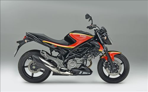 Suzuki SFV650 Gladius 2013