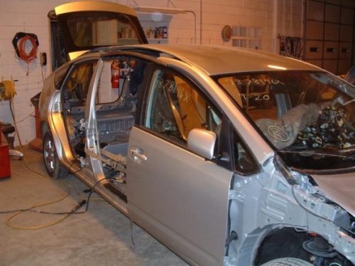 6-Door-Prius-005.jpg