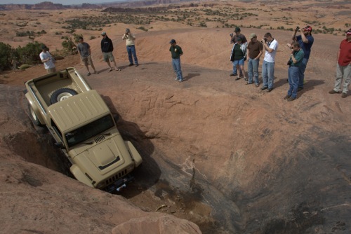 Jeep-JT-084.jpg