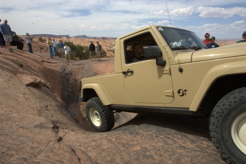 Jeep-JT-087.jpg