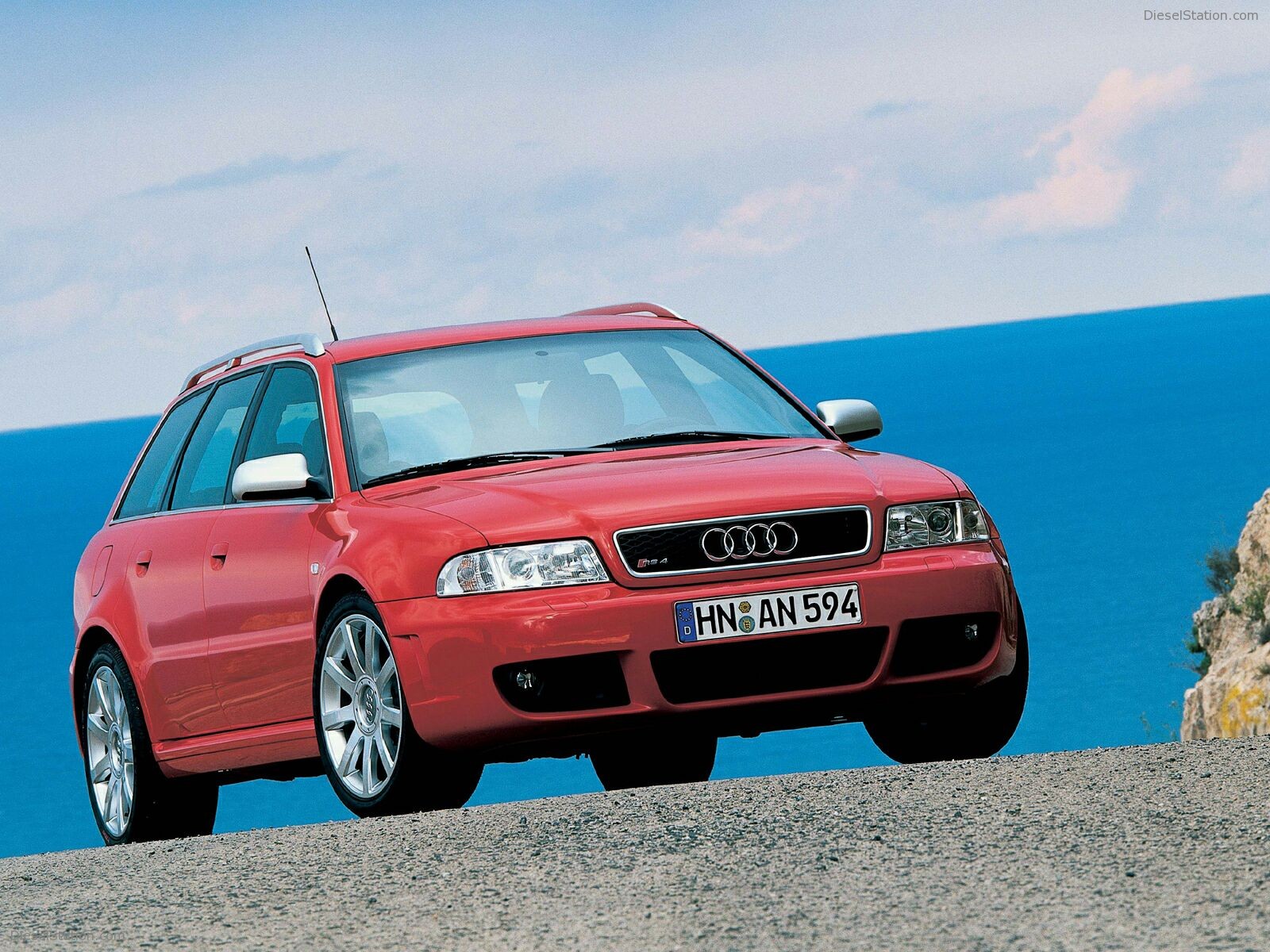 Audi-RS4-012.jpg