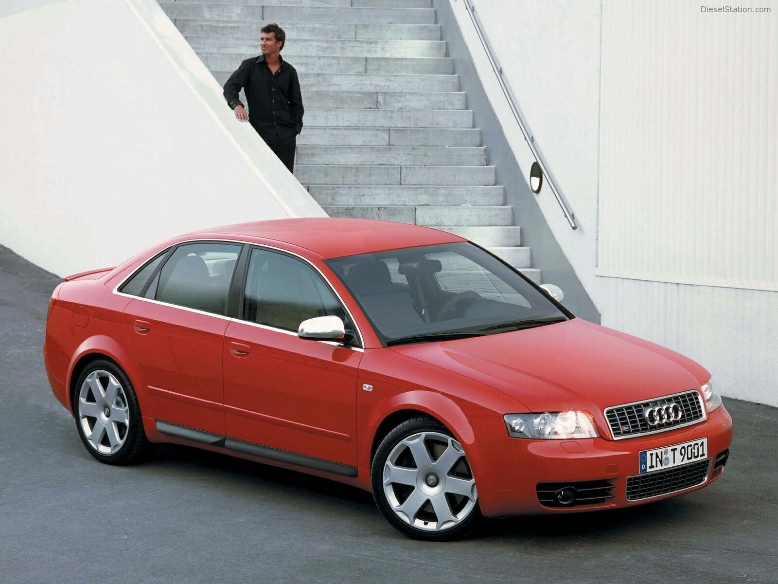 Audi-S4-004.jpg