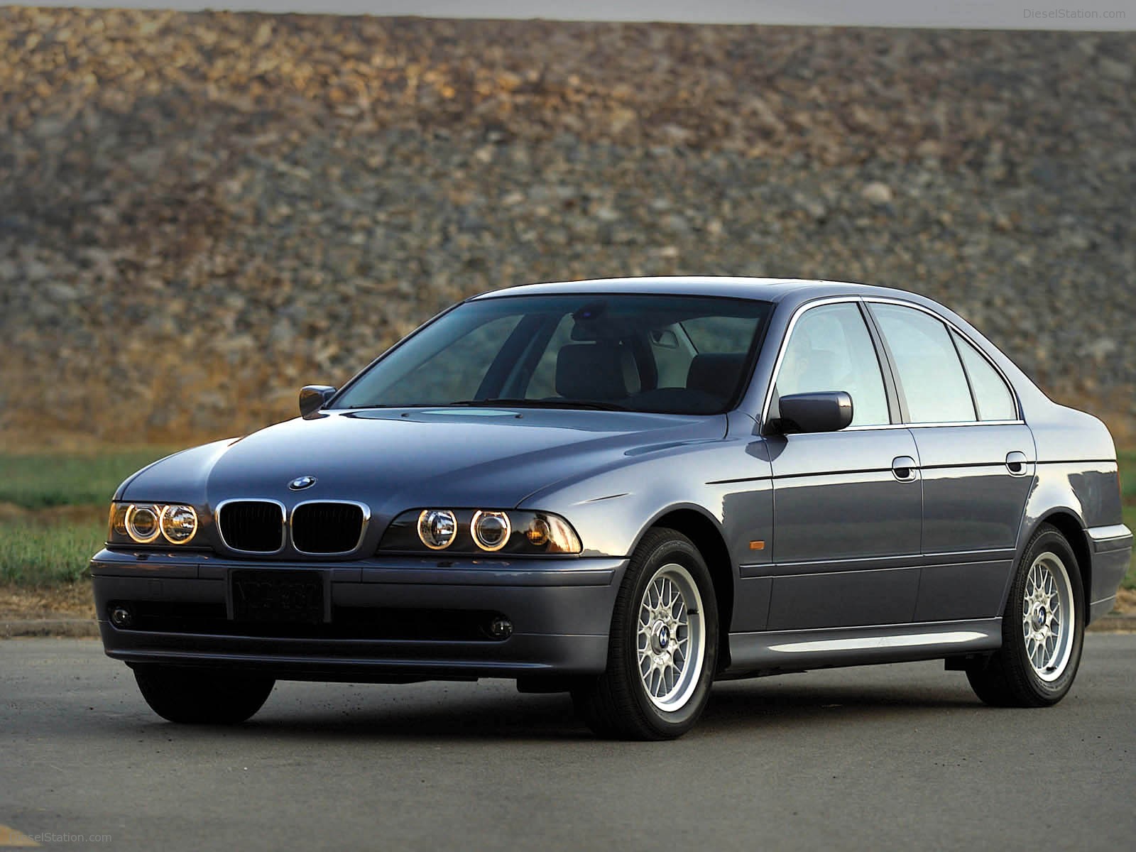 Bmw 525i 1996 model #3