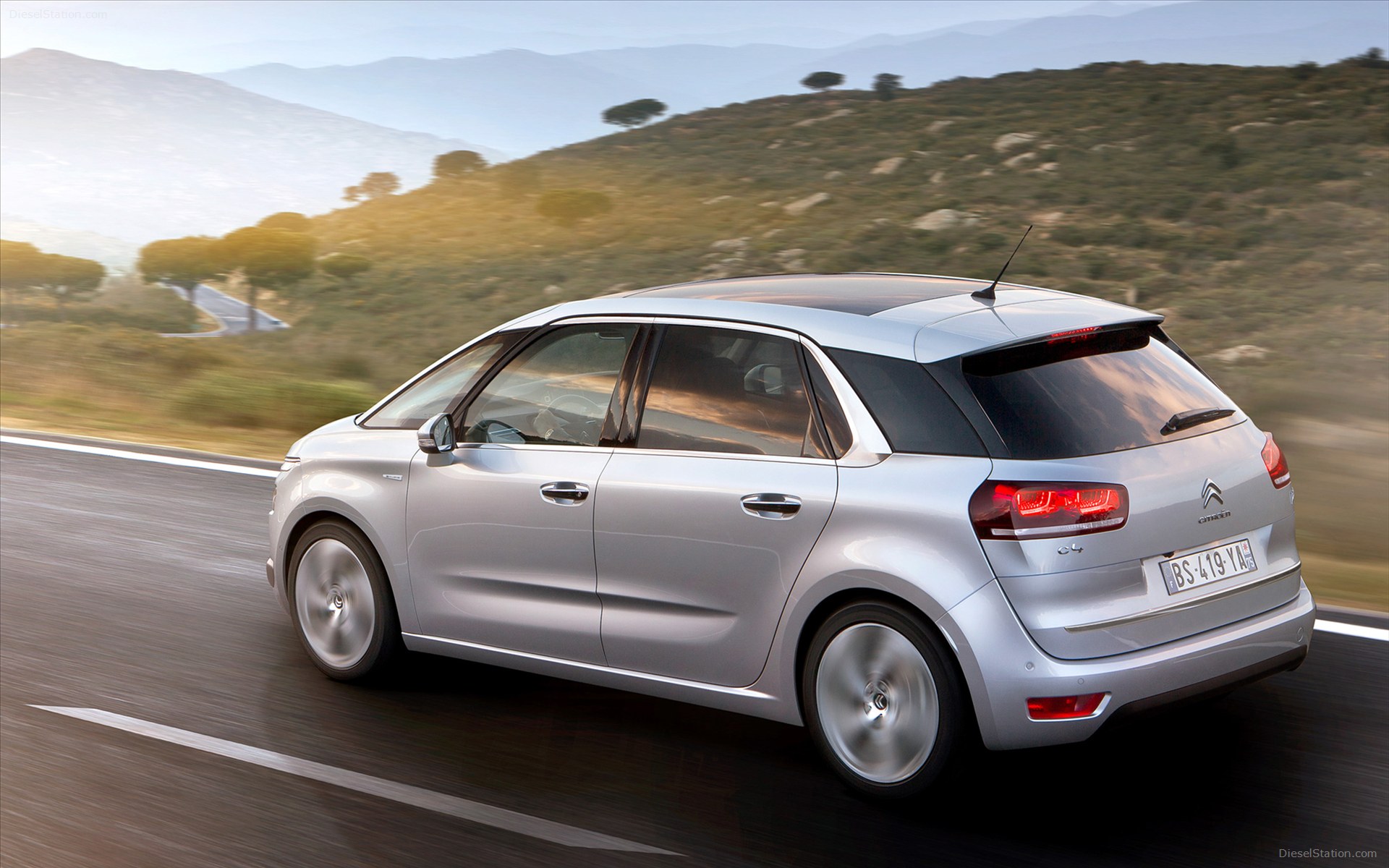 citroen c4 picasso 2014 
