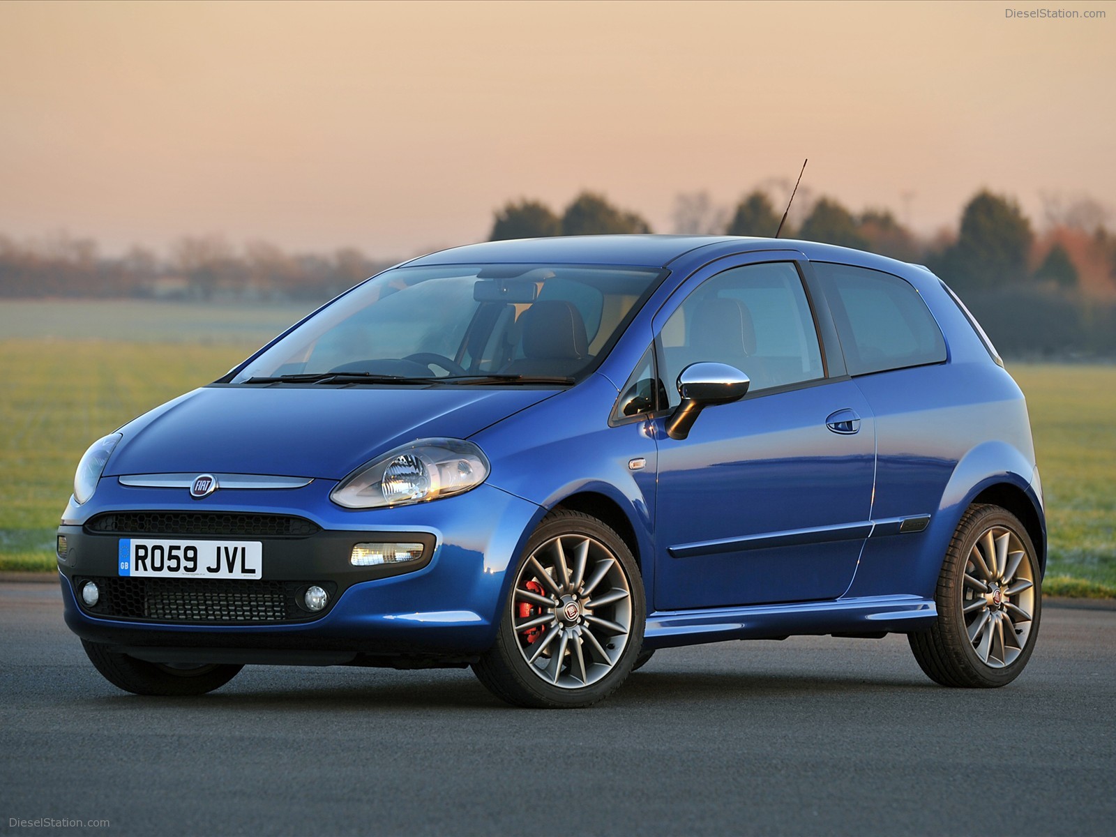 Fiat Punto Evo 2010 Exotic Car Image 04 of 12 Diesel