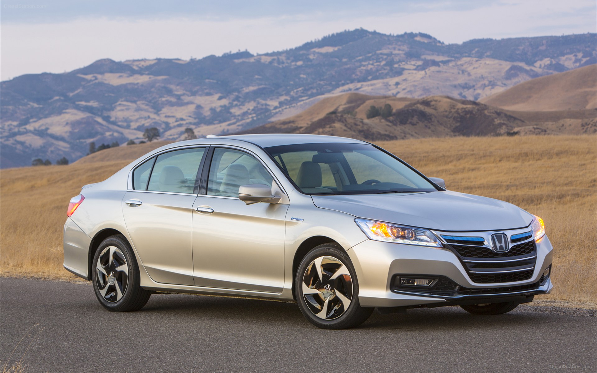 2014 Honda accord phev #6