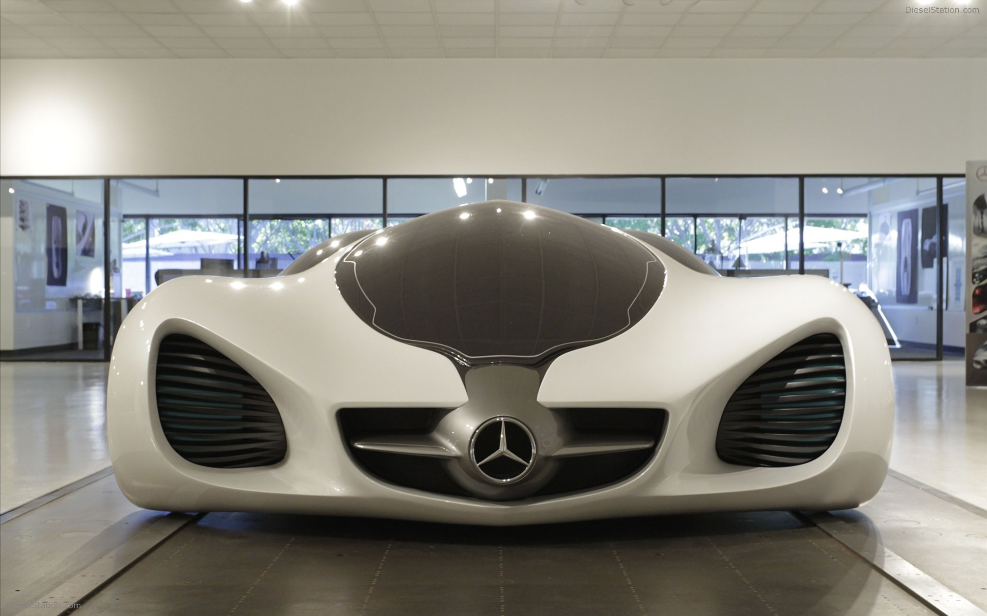 2010 Mercedes benz biome concept driving #5