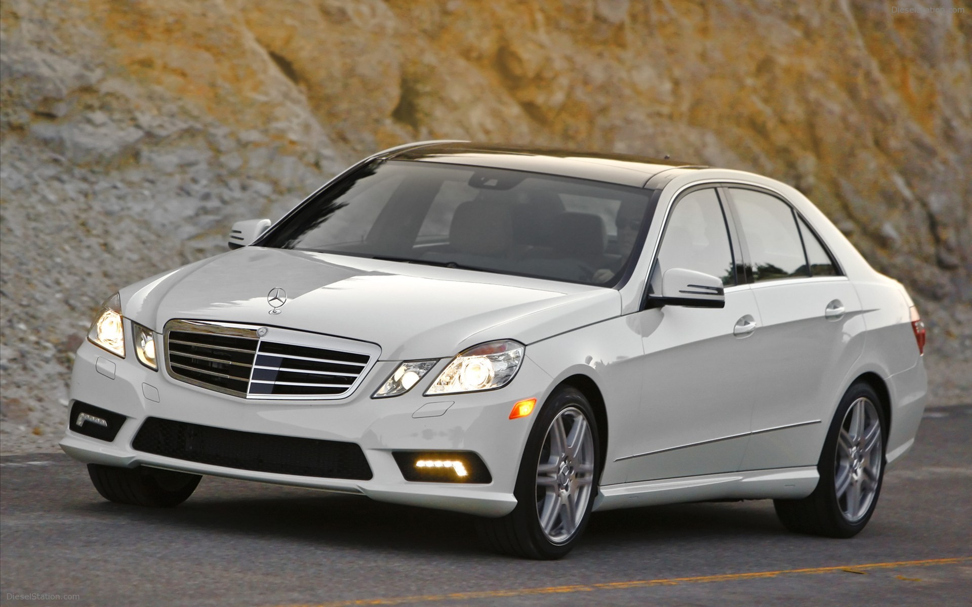 Mercedes benz sport cars 2010 #5