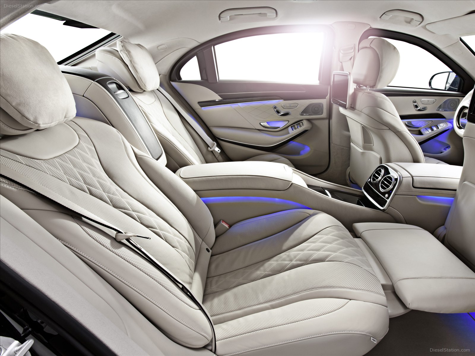 Mercedes Benz S Class S 600 Guard 2015 Exotic Car Image 10