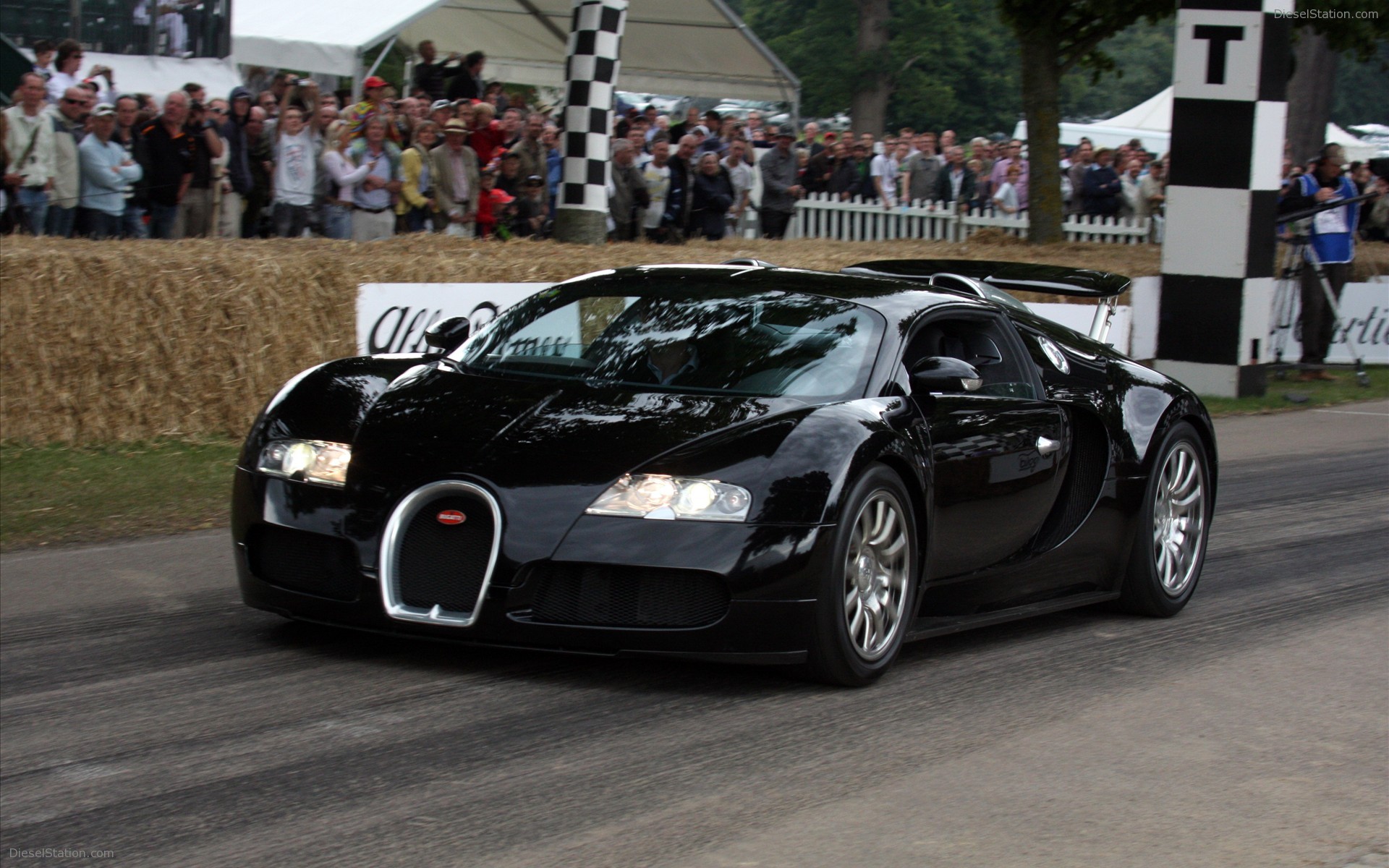 Goodwood Gathers New Cars Widescreen Exotic Car Wallpapers 02 of 4 : Diesel Station