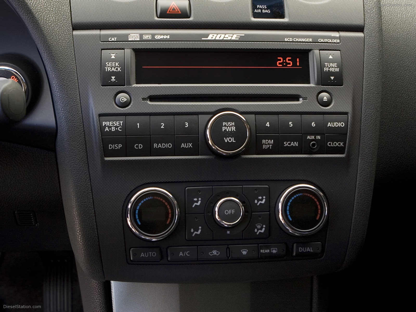 2007 Nissan altima coupe interior