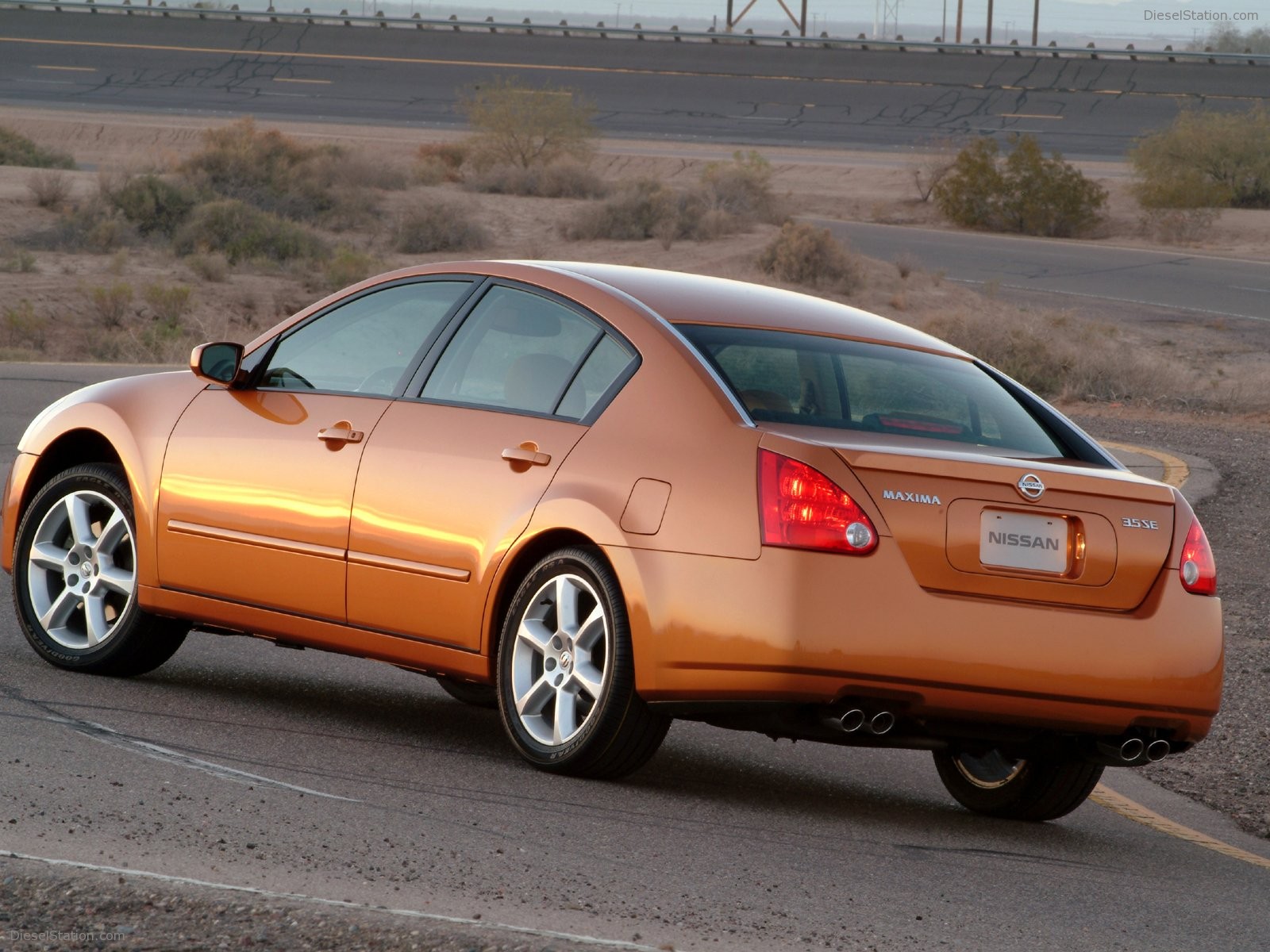 2004 Nissan maxima car review #3