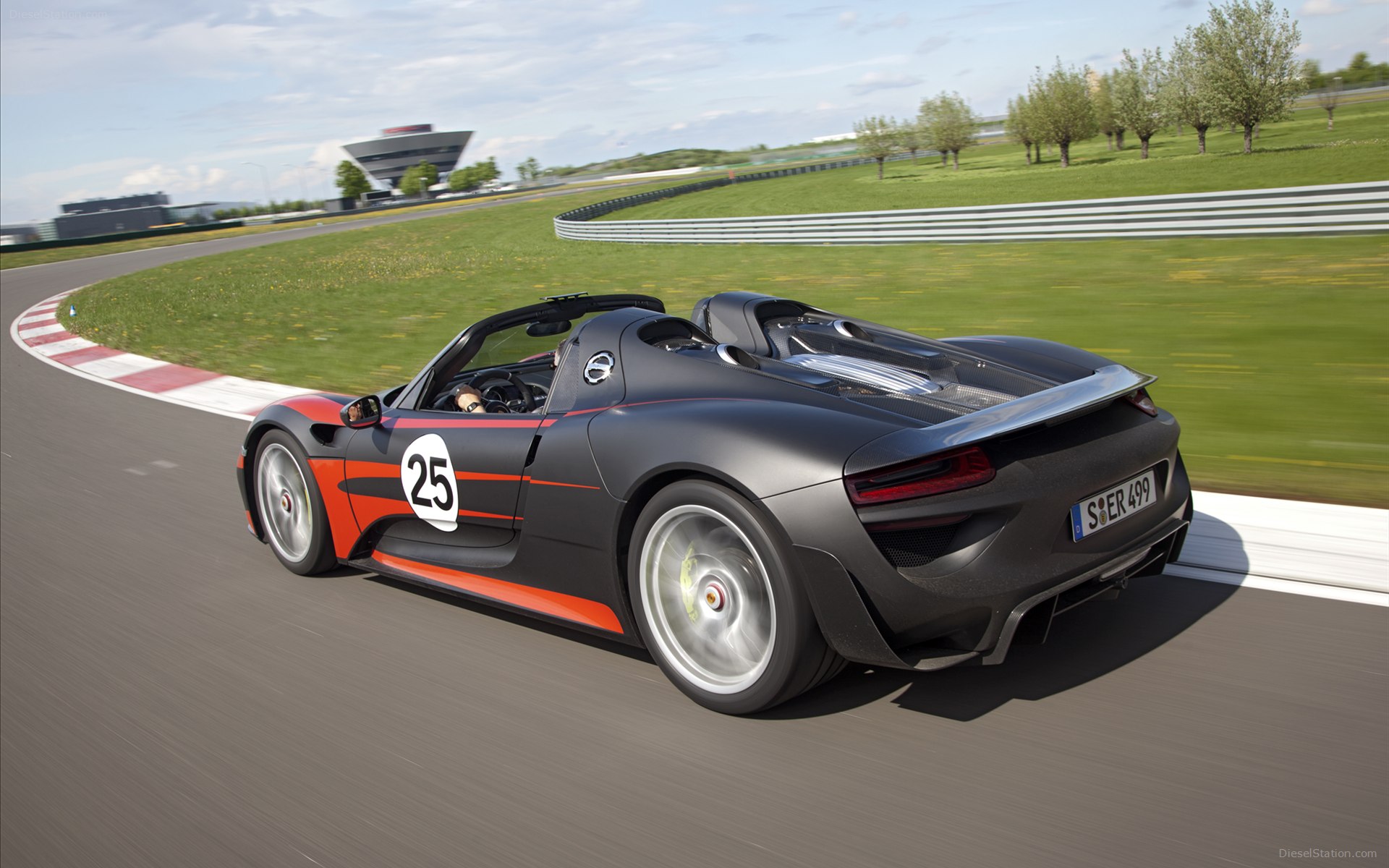 2015 Porsche 918 Spyder