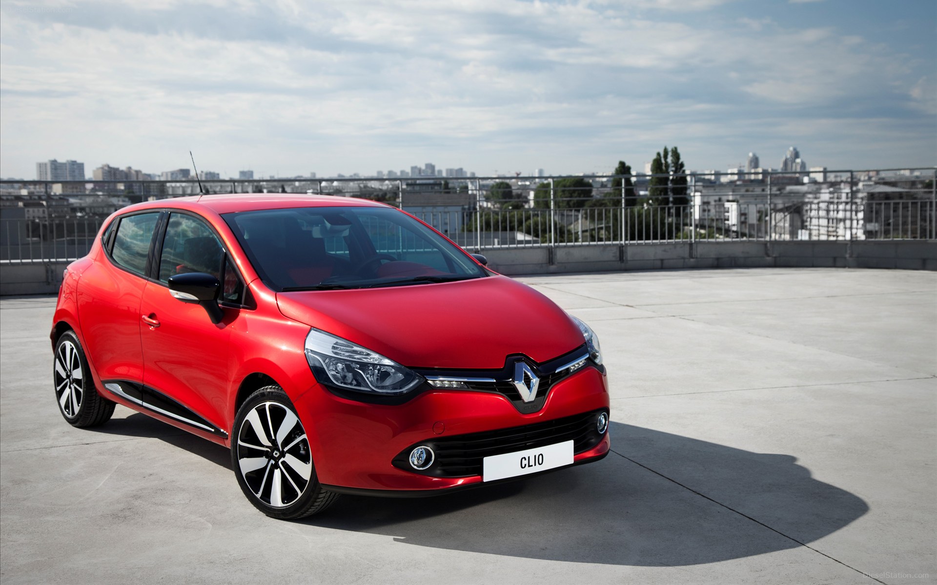 Renault-Clio-2013-images-widescreen-27.j