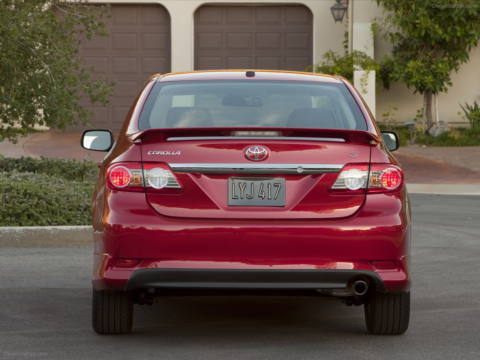 Toyota on Home   Toyota   Toyota Corolla 2011