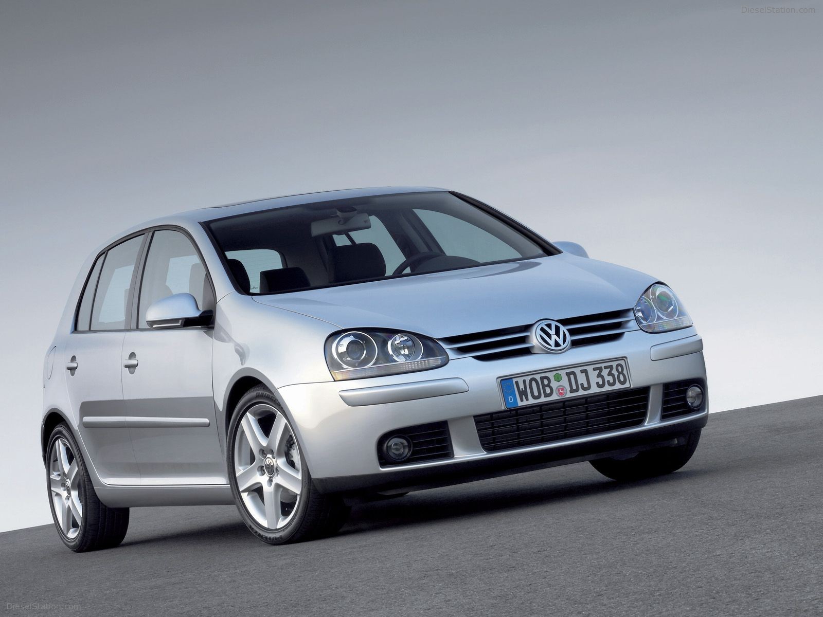 [Imagen: Volkswagen-Golf-V-003.jpg]