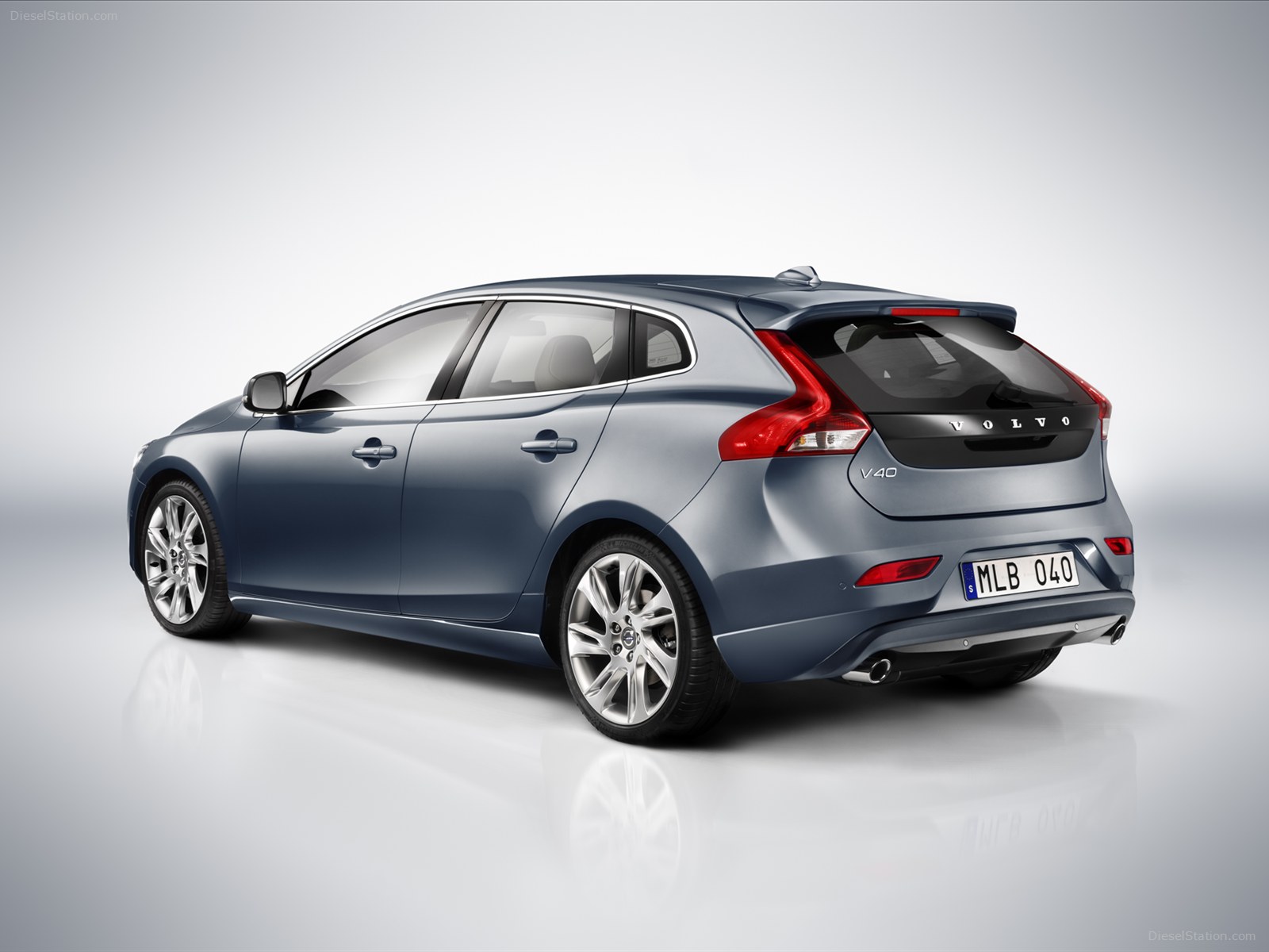 Volvo V40 2013 Exotic Car Wallpaper 03 of 36 Diesel Station