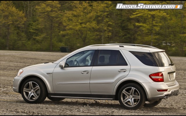 AMG 2009 ML63 Widescreen Picture #10 AMG 2009 ML63 Widescreen Picture #10