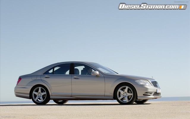 AMG 2010 Mercedes Benz CL Class Sports Package Widescreen Picture #13 AMG 2010 Mercedes Benz CL Class Sports Package Widescreen Picture #13