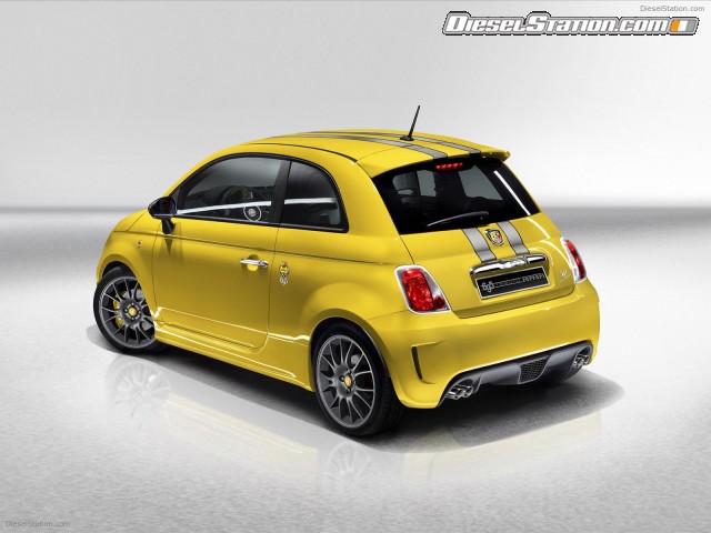 Abarth 695 Tributo Ferrari 2011 Picture #22 Abarth 695 Tributo Ferrari 2011 Picture #22