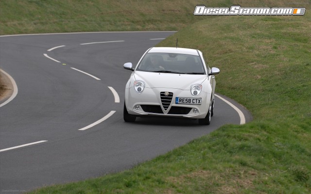 Alfa Romeo 2009 MiTo UK Version Widescreen Picture #3 Alfa Romeo 2009 MiTo UK Version Widescreen Picture #3