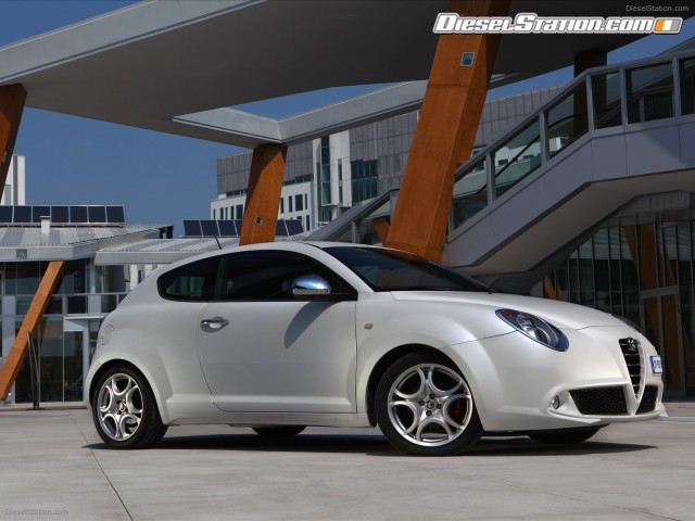 Alfa Romeo 2010 MiTo 1 4 MultiAir Picture #9 Alfa Romeo 2010 MiTo 1 4 MultiAir Picture #9