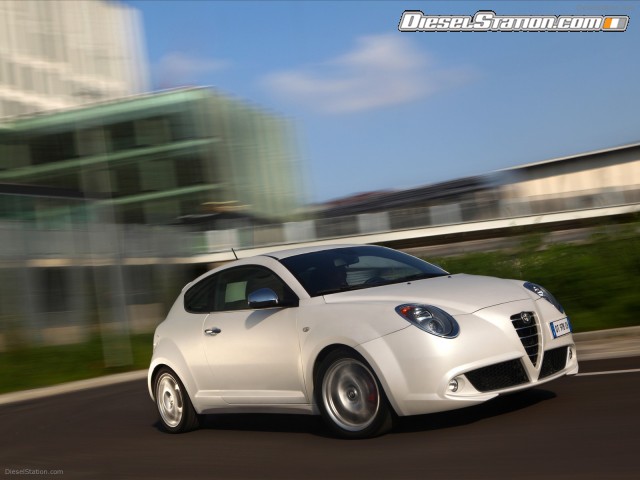 Alfa Romeo 2010 MiTo 1 4 MultiAir Picture #32 Alfa Romeo 2010 MiTo 1 4 MultiAir Picture #32