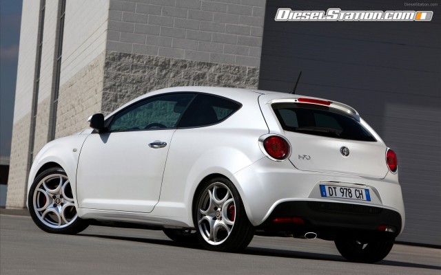 Alfa Romeo 2010 MiTo 1 4 MultiAir Widescreen Picture #35 Alfa Romeo 2010 MiTo 1 4 MultiAir Widescreen Picture #35