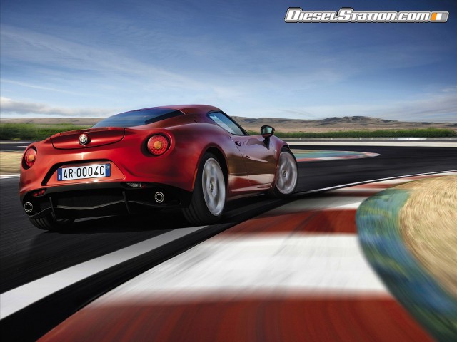 Alfa Romeo 4C 2014 Picture #23 Alfa Romeo 4C 2014 Picture #23